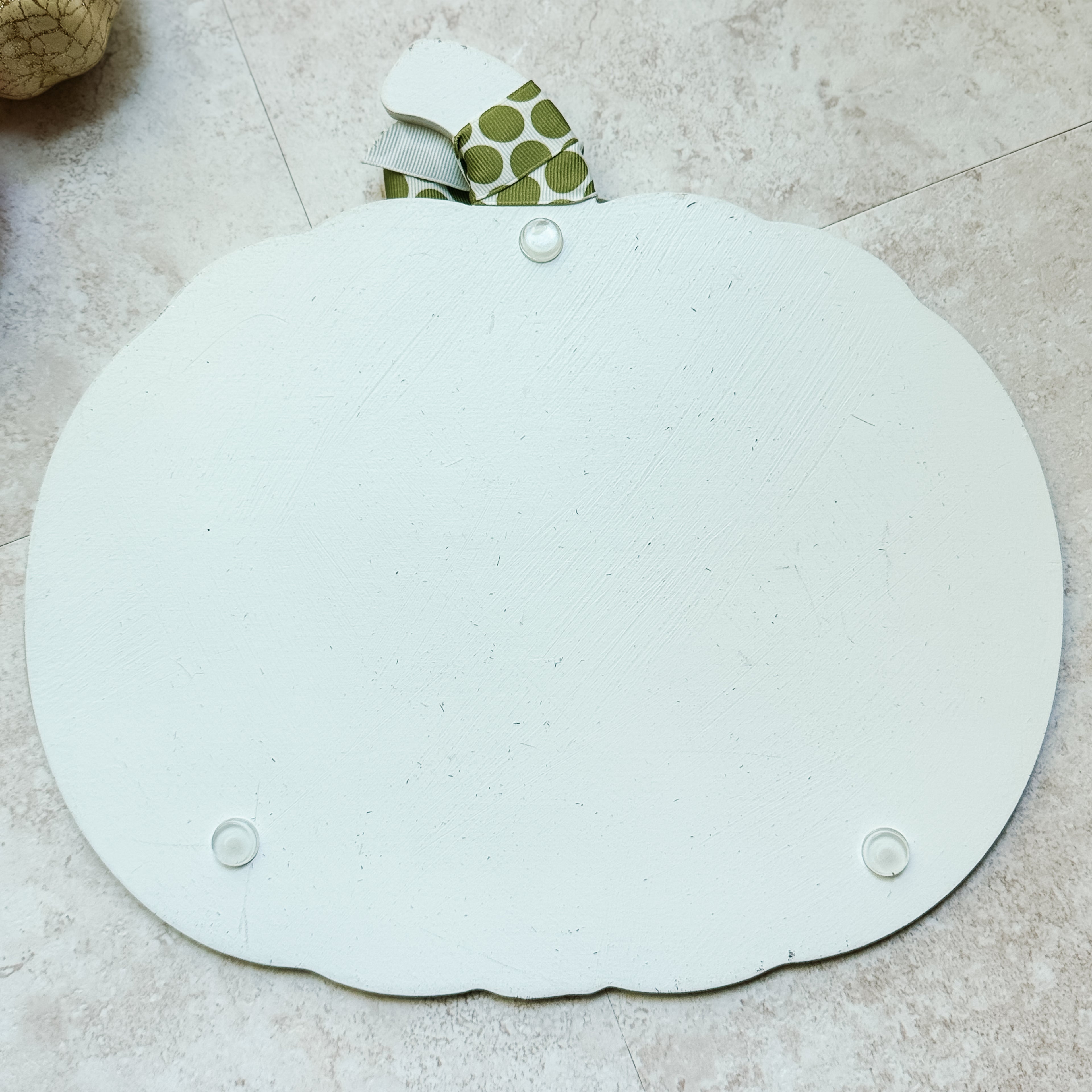 White Wooden Pumpkin Tray with Bow