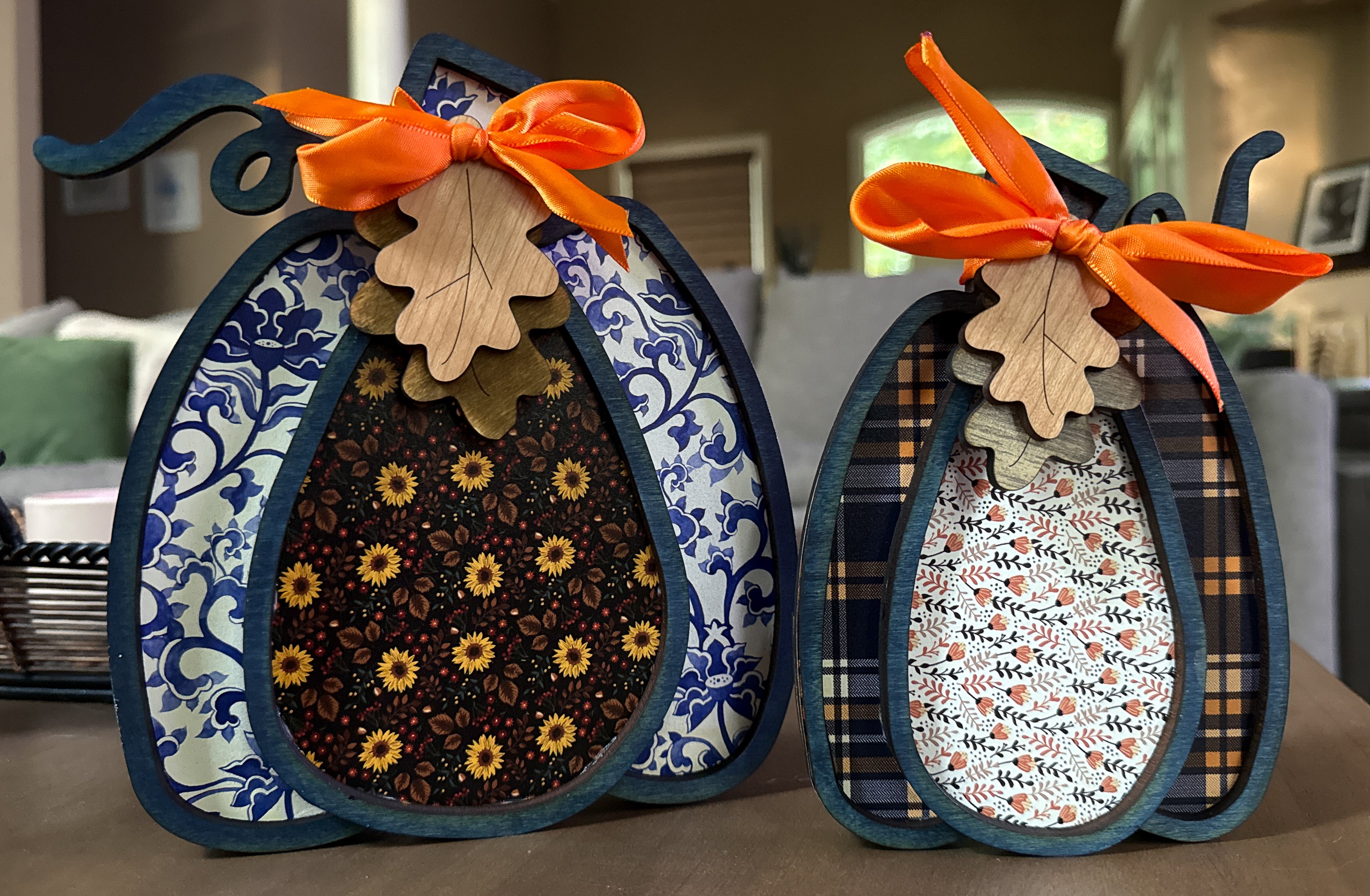 Handmade Layered Wood Pumpkin Sets with Bows, Raffia, and Leaf Accents – Rustic Freestanding Fall and Thanksgiving Decor