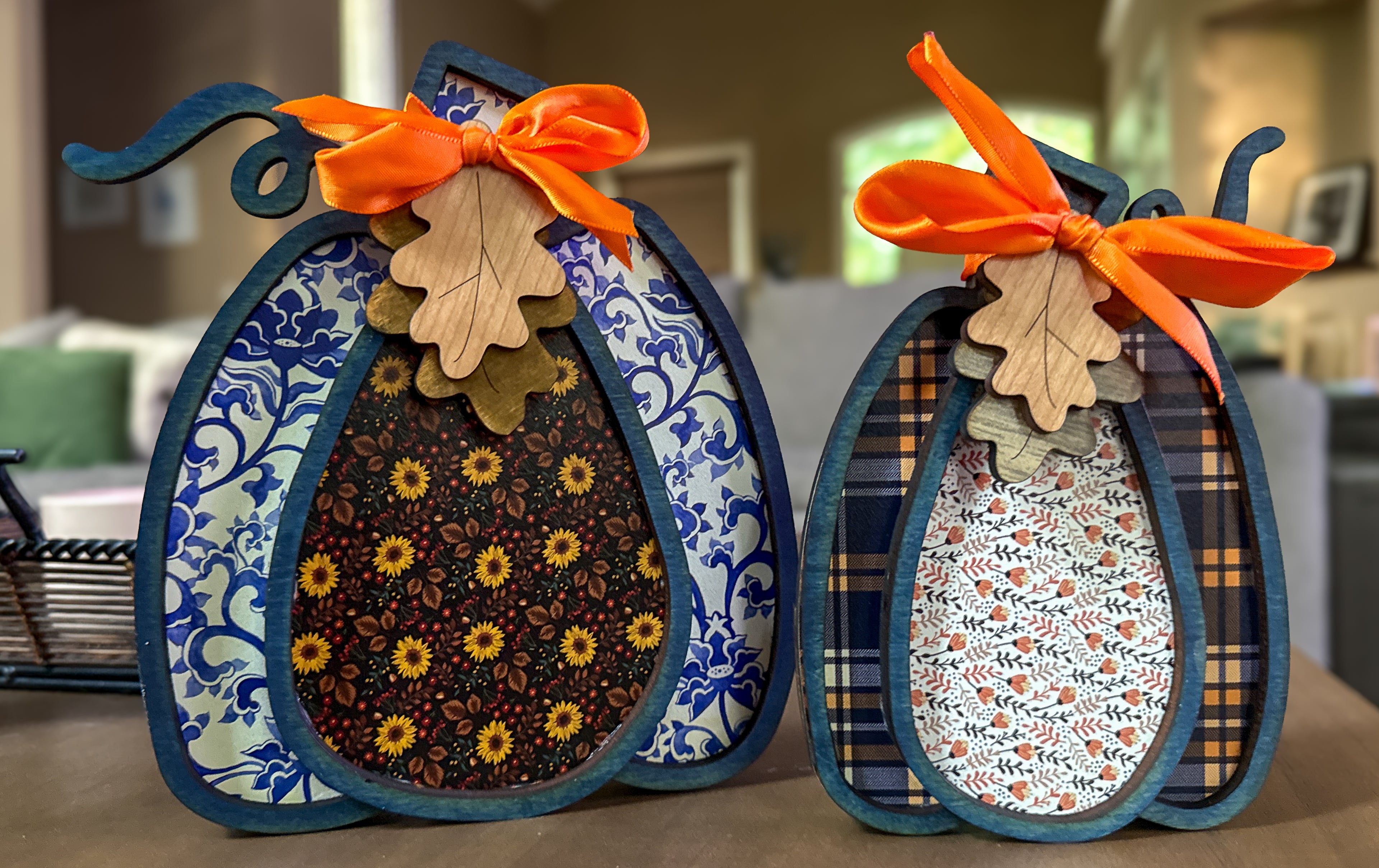 Handmade Layered Wood Pumpkin Sets with Bows, Raffia, and Leaf Accents – Rustic Freestanding Fall and Thanksgiving Decor