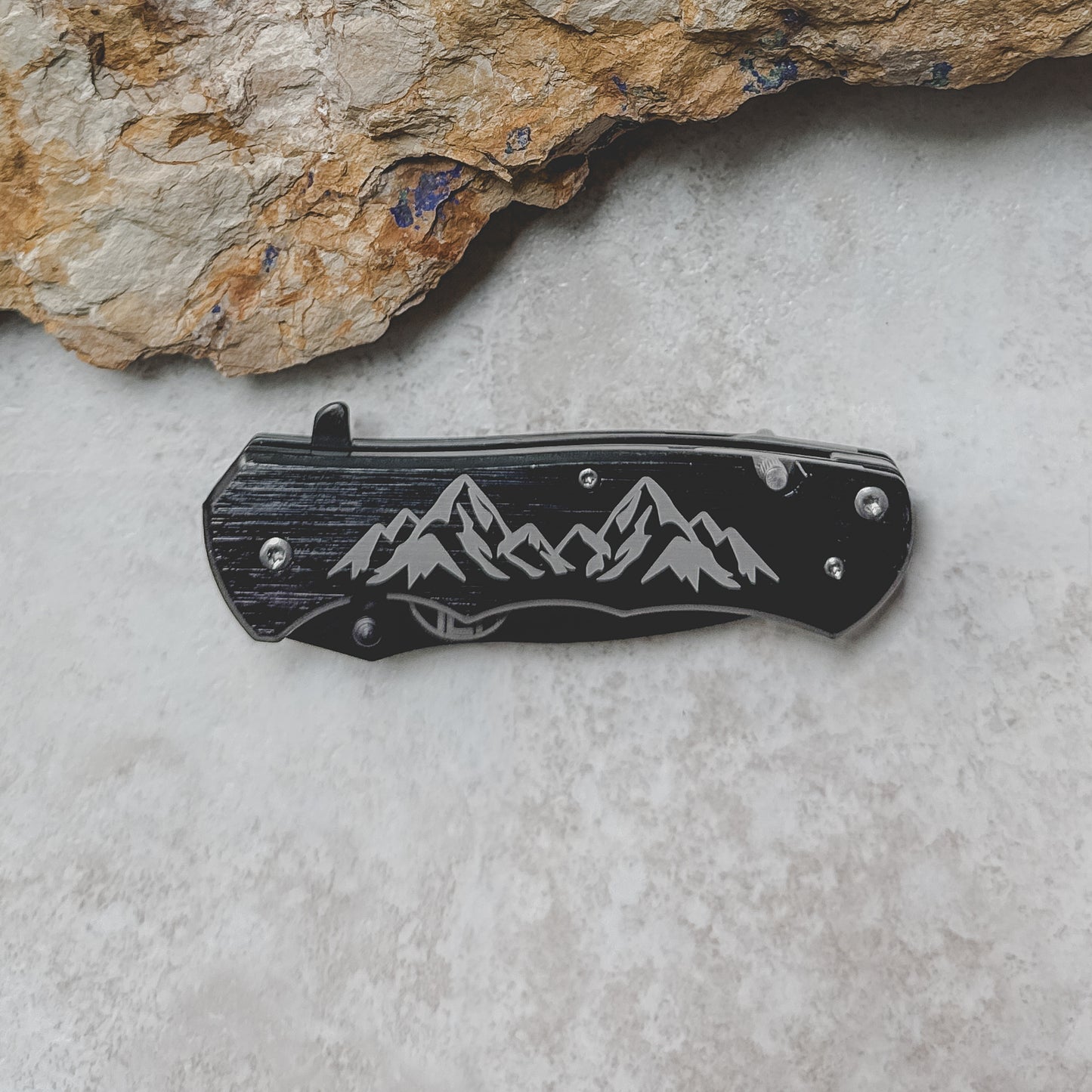 Engraved Black Stainless Steel Pocket Knife – Personalized Mountain Multi-Tool with Gift Box